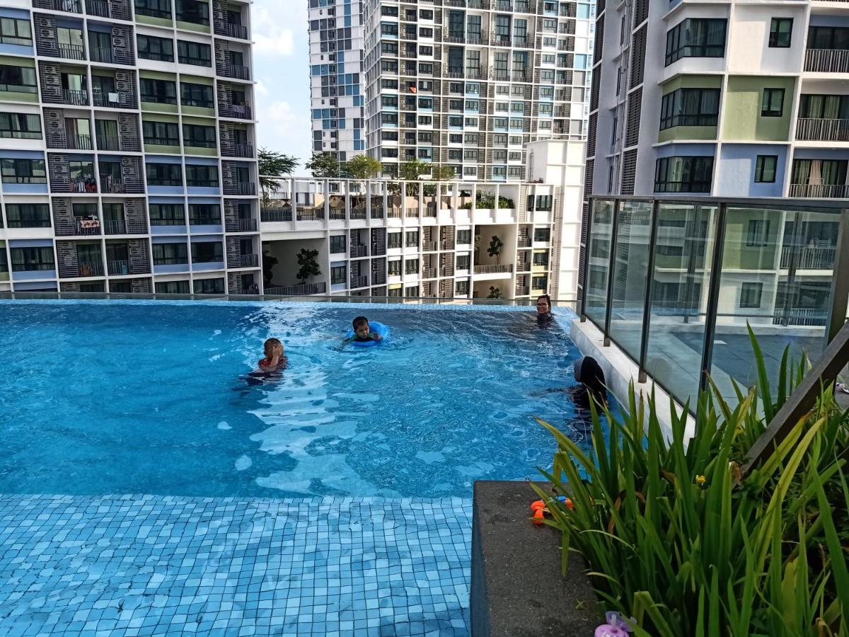 D'Gunduls Homestay Studio By Dgh I-City Shah Alam Exteriér fotografie